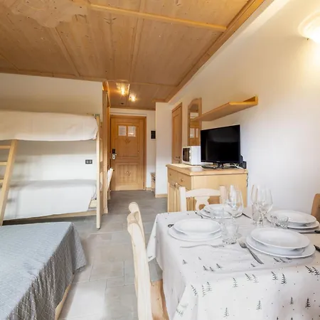 Apartment Gli Scoiattoli-2 By Interhome Madesimo